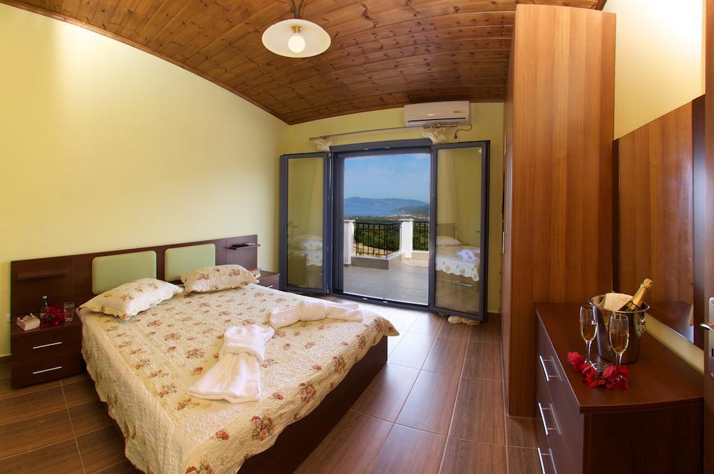 Sunrise Villa Chaliotata Habitación foto